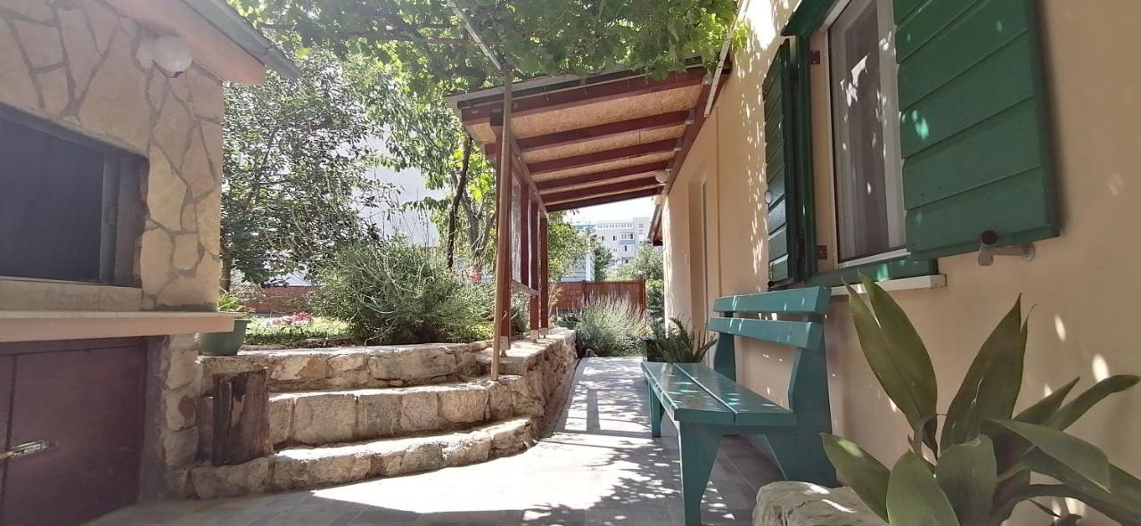 Apartment Taja, Cijela Kuca I Vrt Samo Za Vas Сплит Екстериор снимка