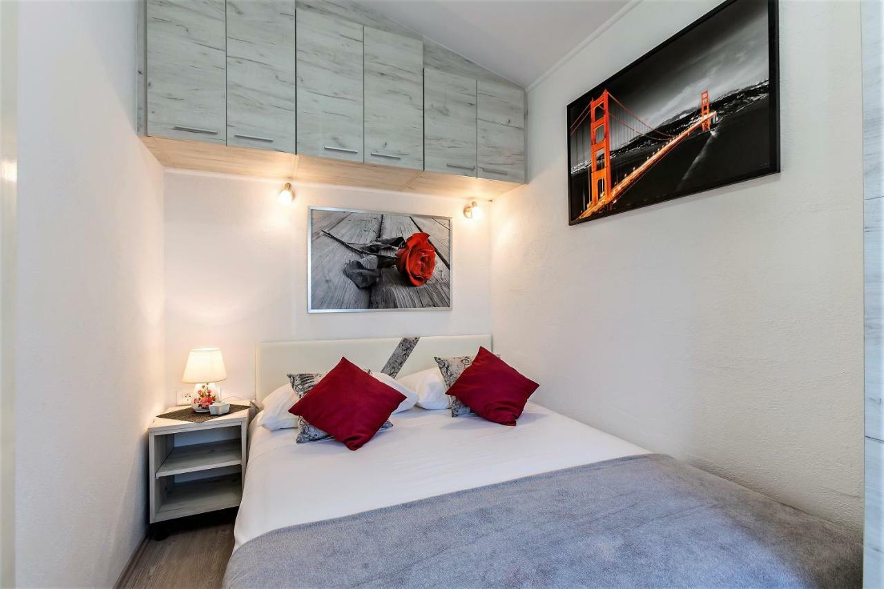 Apartment Taja, Cijela Kuca I Vrt Samo Za Vas Сплит Екстериор снимка